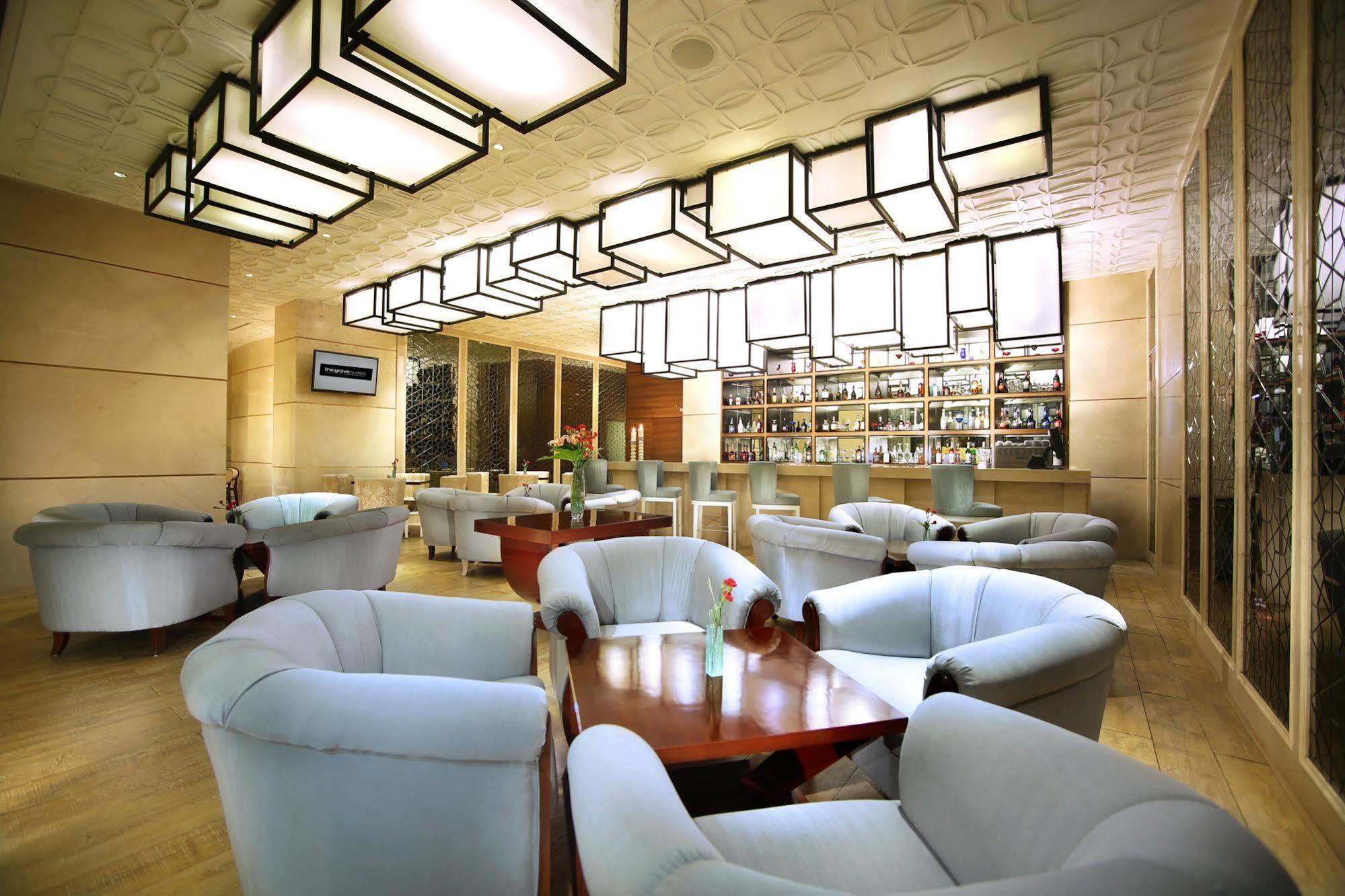 The Grove Suites By Grand Aston Jakarta Extérieur photo