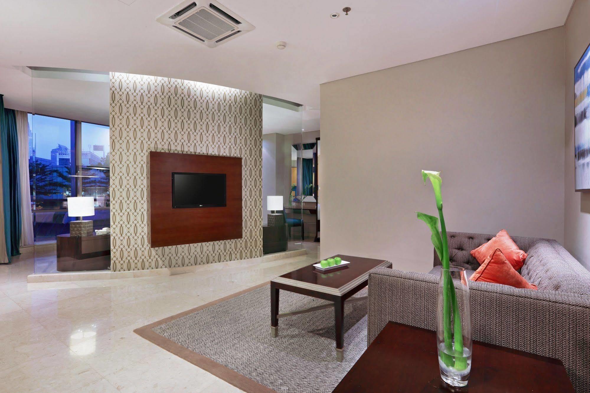 The Grove Suites By Grand Aston Jakarta Extérieur photo